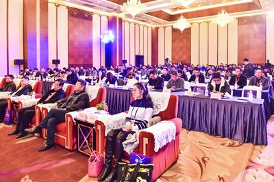 攜手并進，共筑未來——成都展覽工廠專業(yè)委員會成立暨百家工廠誠信宣誓大會圓滿舉行